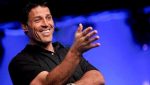 Tony Robbins là ai